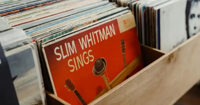 Shipping Vinyl Records Without Warping or Cracking