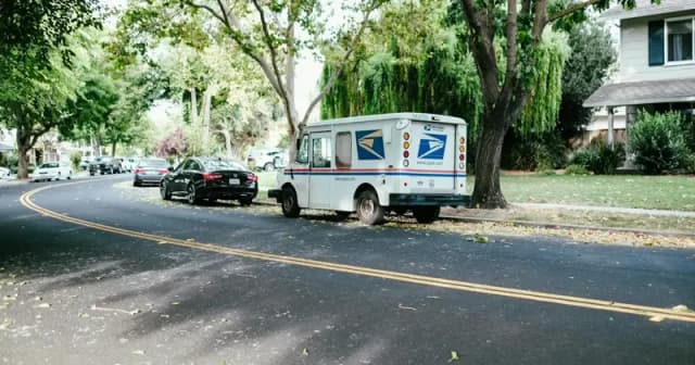 FedEx Ground vs FedEx Home Delivery: Key Differences