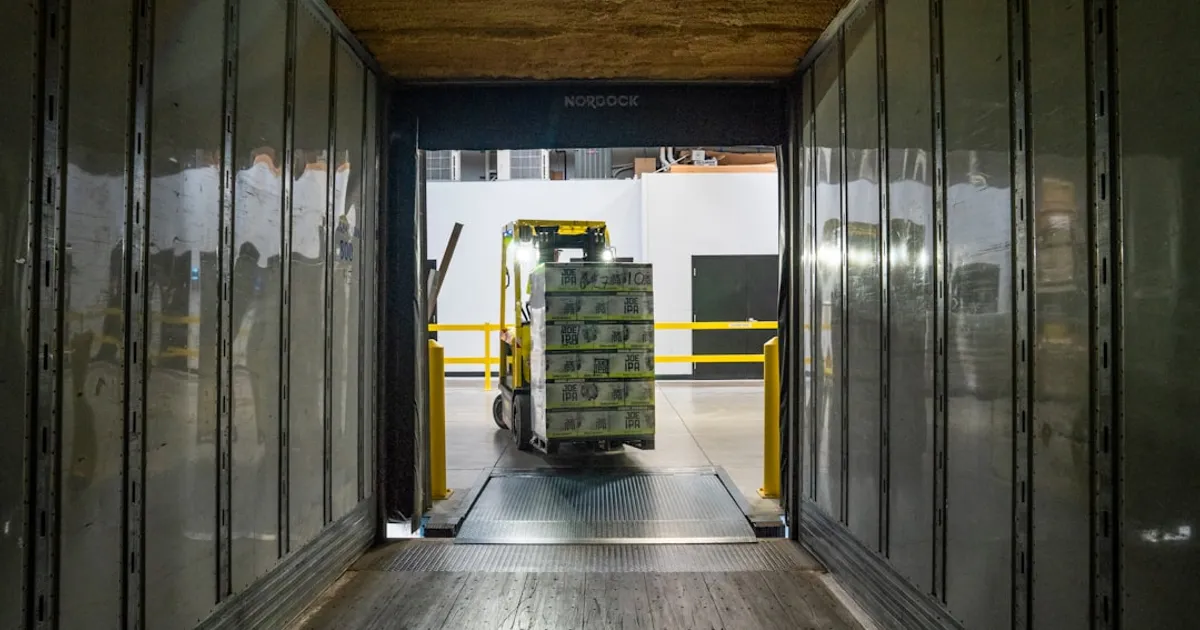 Cross-Border E-commerce Challenges: How to Overcome Them