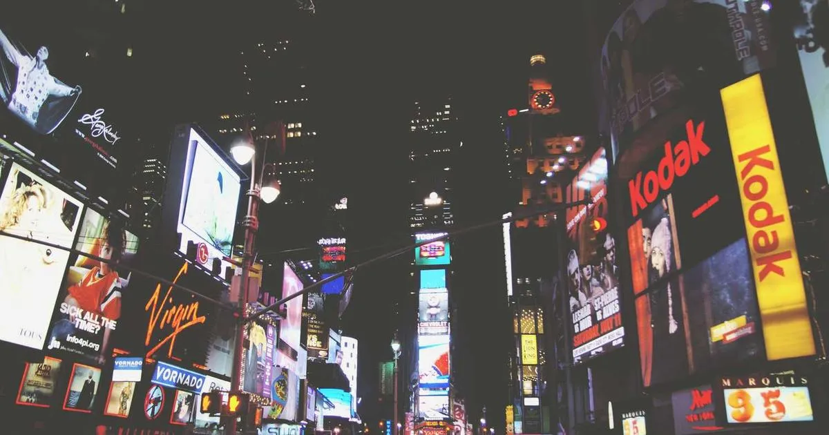 Shipping Artwork Safely: Insurance & Packaging Guide