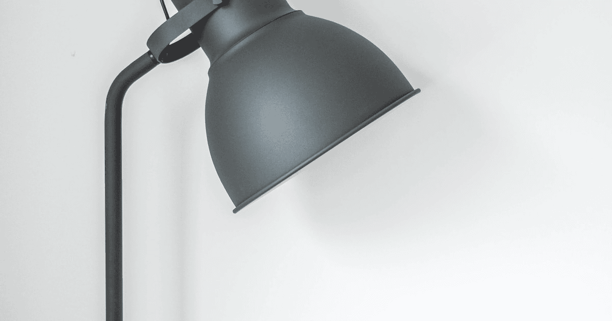 Shipping Lamps and Lighting: Fragile Fixtures