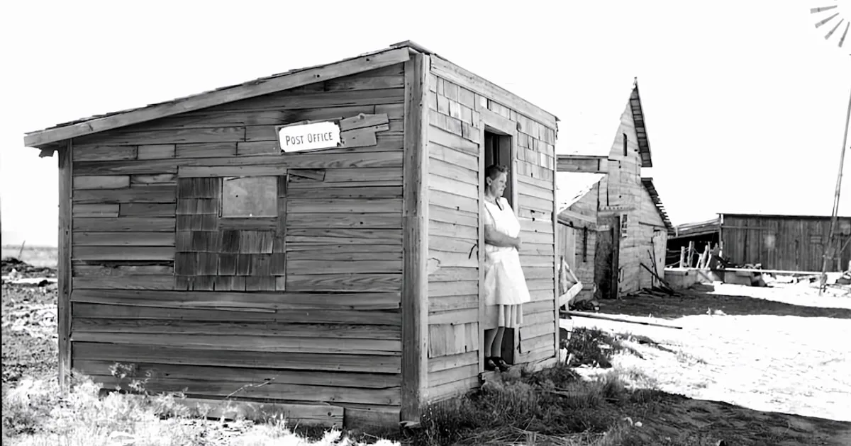 How to Use USPS QR Code to Print Labels at the Post Office